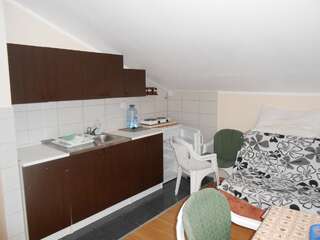 Апартаменты Apartments Mudrić Херцег-Нови Апартаменты с 2 спальнями-12